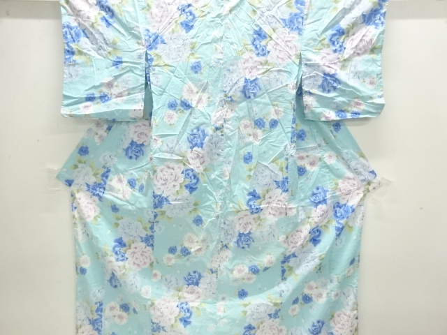 桜に花模様浴衣